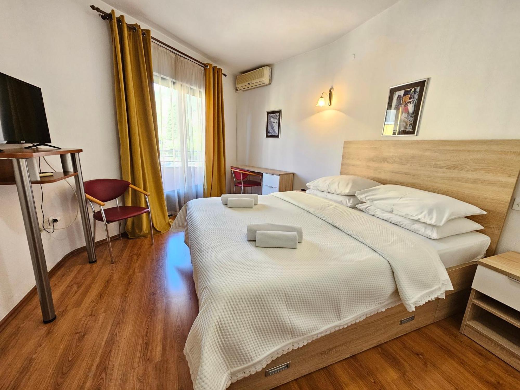 Hotel Prvan Vrgorac Εξωτερικό φωτογραφία