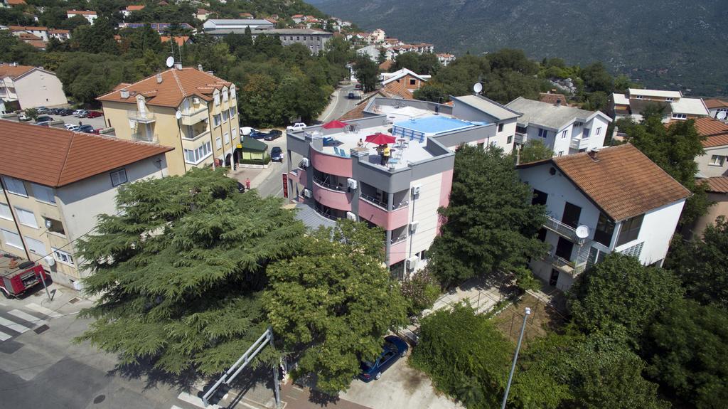 Hotel Prvan Vrgorac Εξωτερικό φωτογραφία